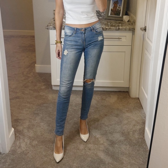 Refuge Distressed Skinny Jeans - Picture 1 of 4